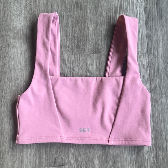 Set Active Outfit - Picture 2 of 6